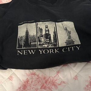 Black New York City Graphic Sweatshirt